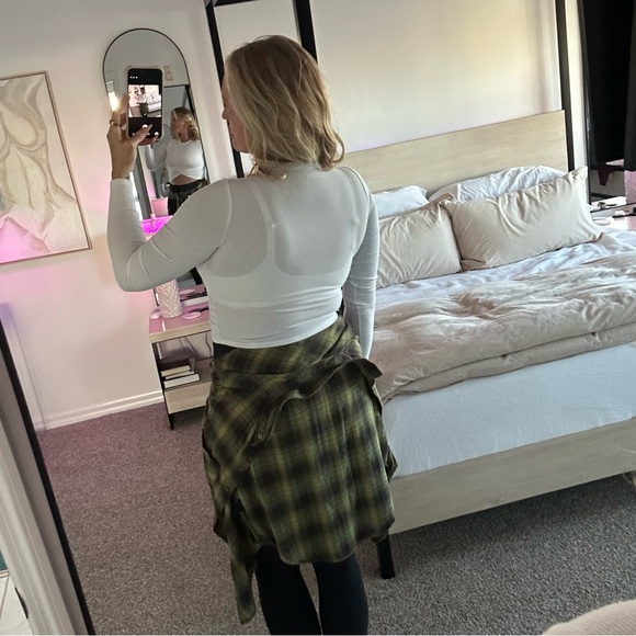 Abercrombie & Fitch White Long Sleeve Soft AF Crossover Cropped Ribbed Shirt, S - Picture 2 of 4